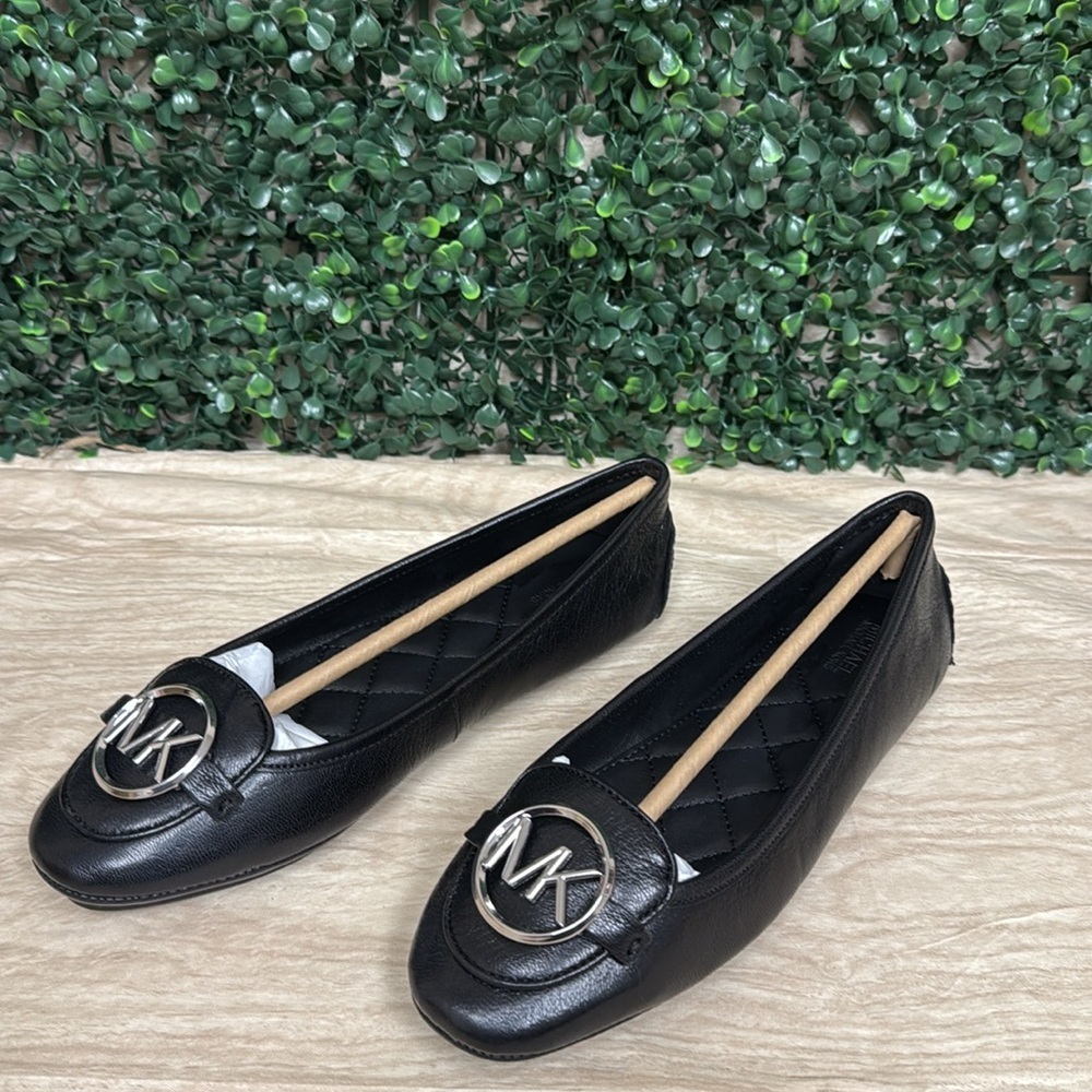 Michael Kors Lillie Moc Leather Flats Black - 6.5
